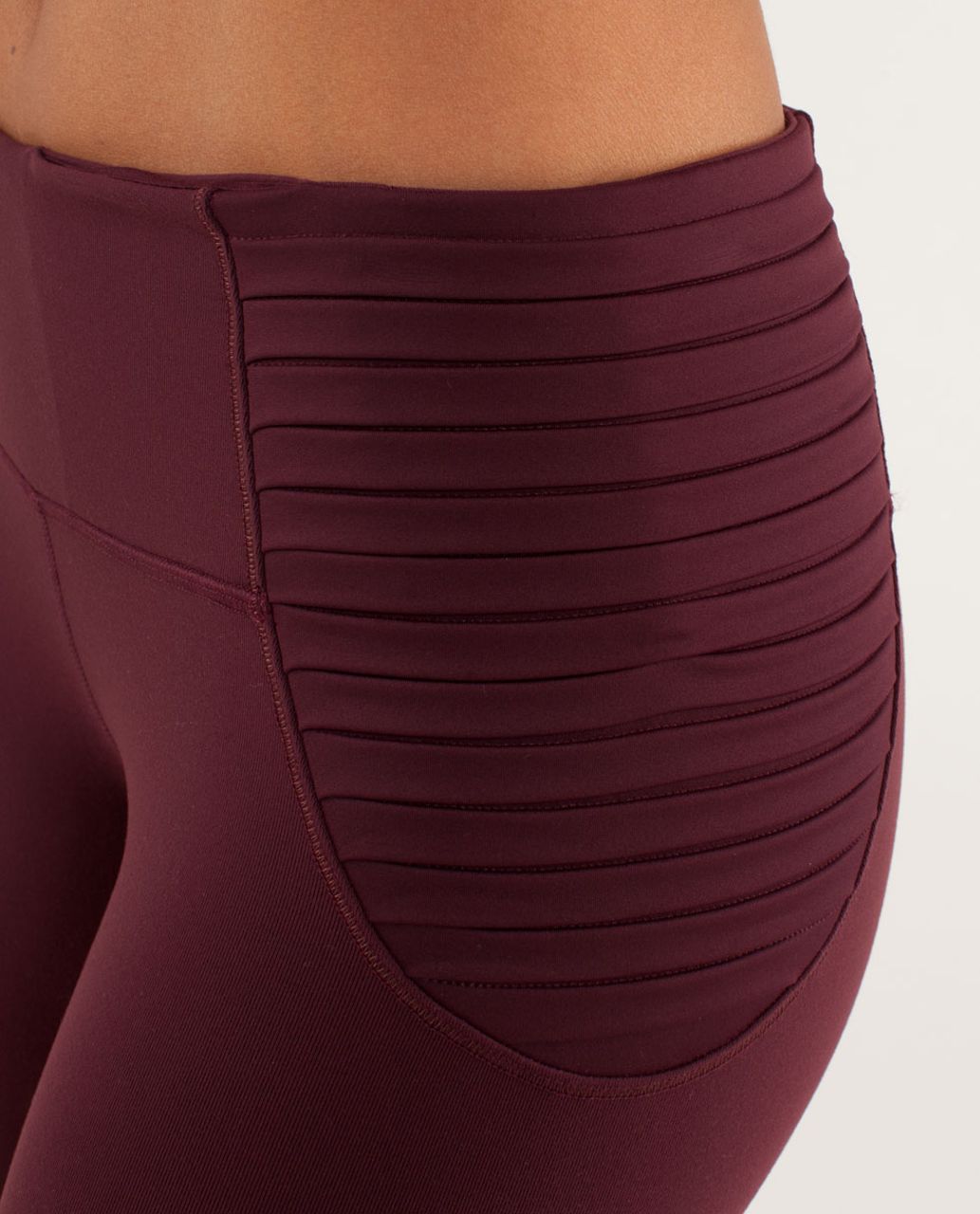 Lululemon Aphrodite Crop - Bordeaux Drama