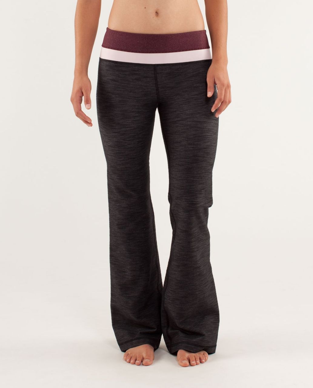 Lululemon Groove Pant (Regular) - Black / Quilting Winter 19 / Deep Coal  Silver Spoon Pique - lulu fanatics