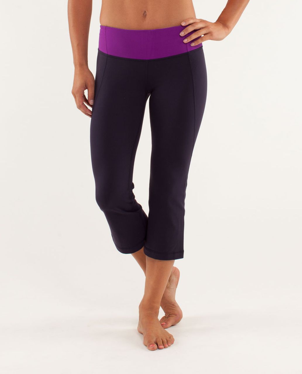 Lululemon Gather & Crow Crop - Black Swan / Tender Violet / Herringbone Black Swan