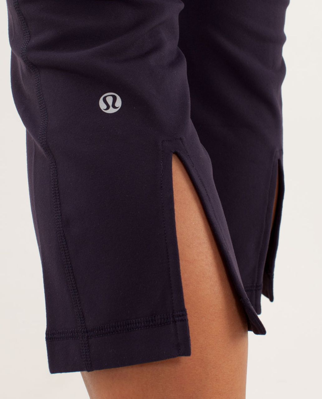 Lululemon Gather & Crow Crop - Black Swan / Tender Violet