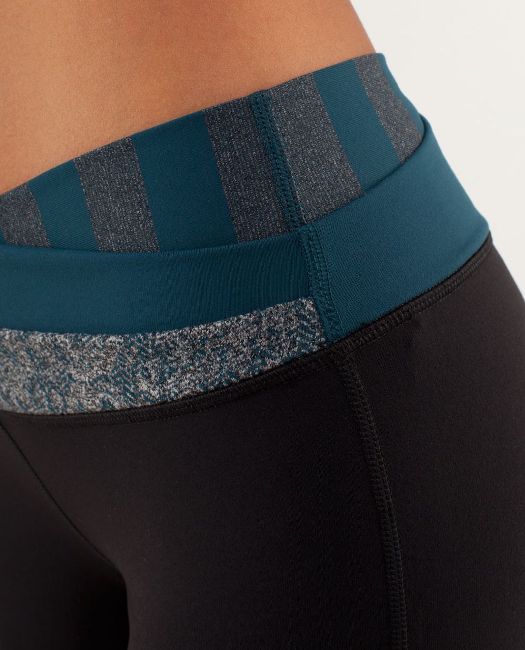 Lululemon Astro Pant (Tall) - Black / Micro Macro Alberta Lake Black /  Alberta Lake - lulu fanatics