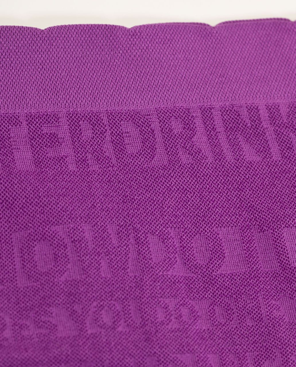 Lululemon Premium Technithong - Tender Violet