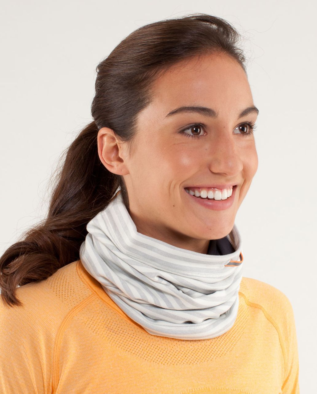 Lululemon Brisk Run Neck Warmer - Macro Micro Stripe Polar Cream H. Silver Slate / Heathered Coal