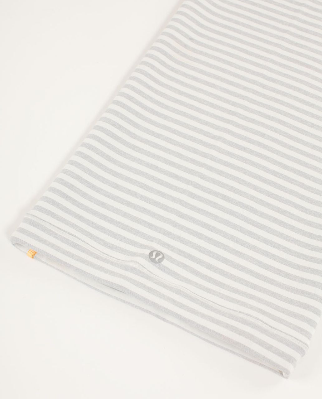 Lululemon Brisk Run Neck Warmer - Macro Micro Stripe Polar Cream H. Silver Slate / Heathered Coal