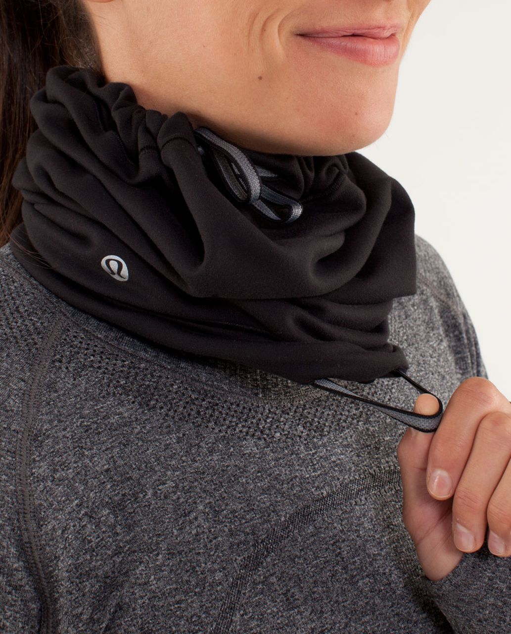 Lululemon Brisk Run Neck Warmer - Black / Black