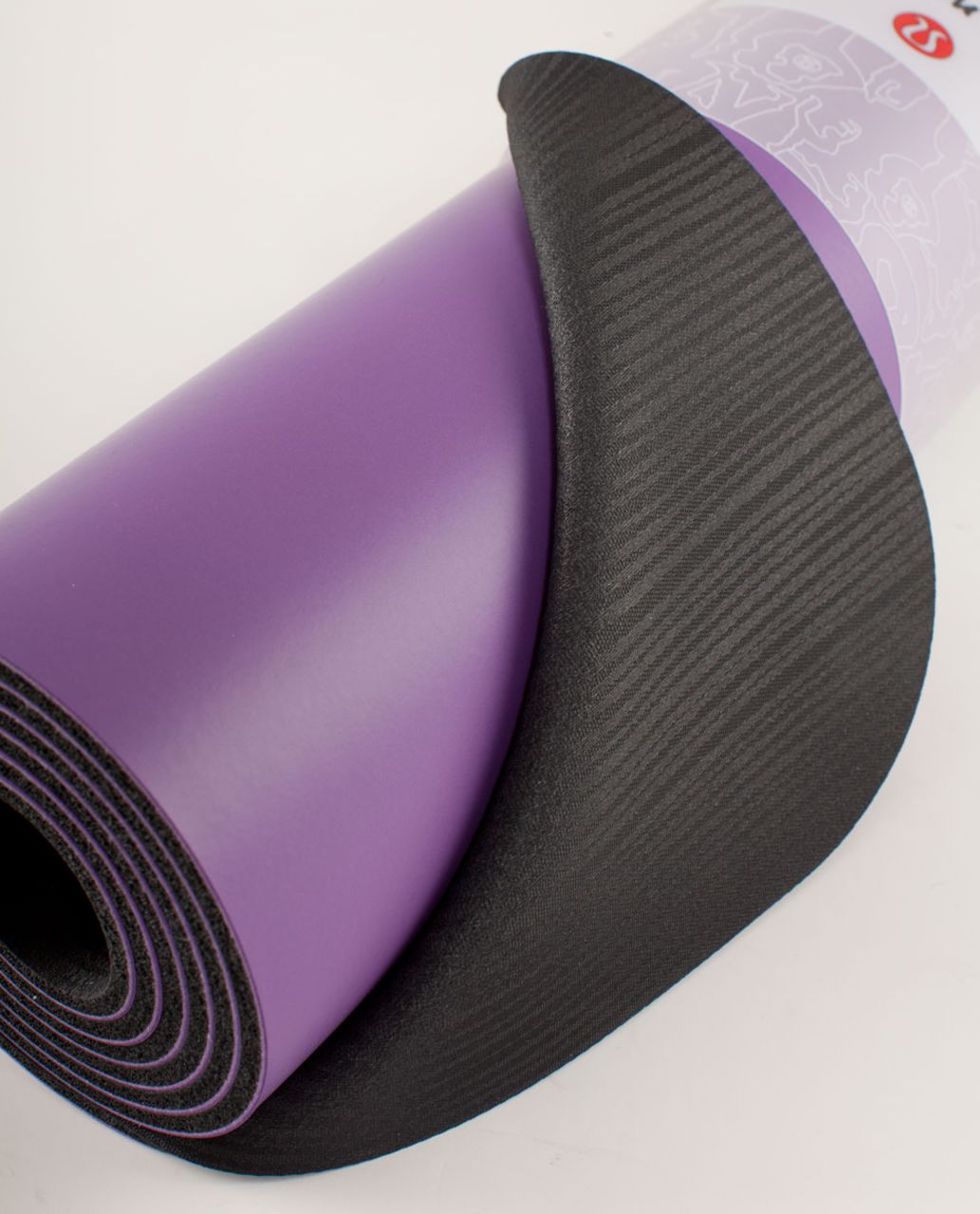 Lululemon The Mat - Tender Violet / Deep Coal