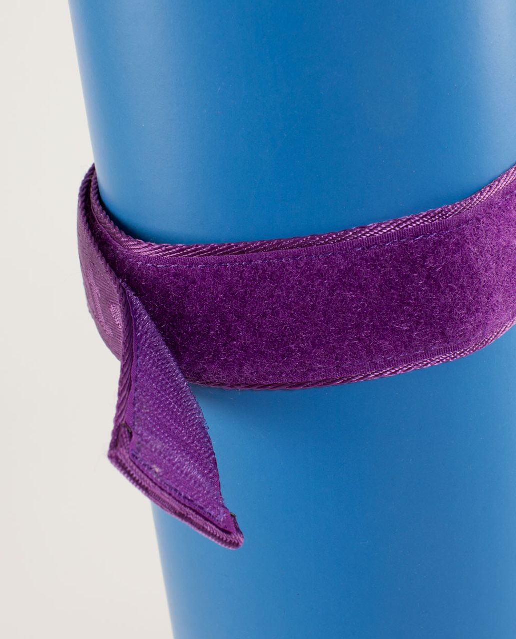 Lululemon No-Brainer Mat Strap - Tender Violet