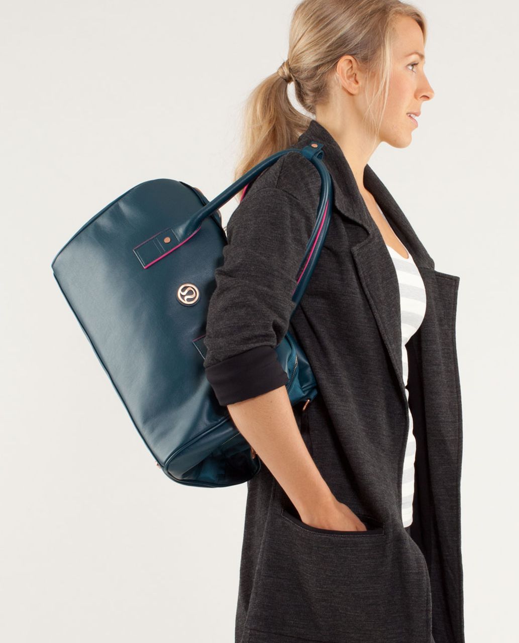 Lululemon Daily Om Duffel - Alberta Lake / Black