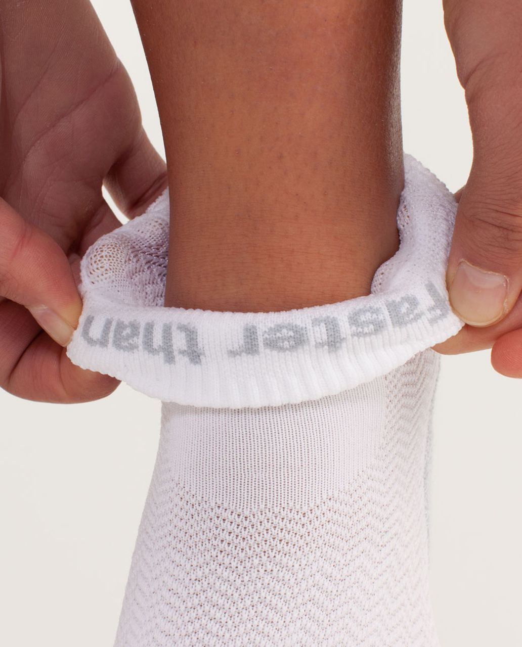 Lululemon Women's Ultimate Padded Run Sock - Silver Slate