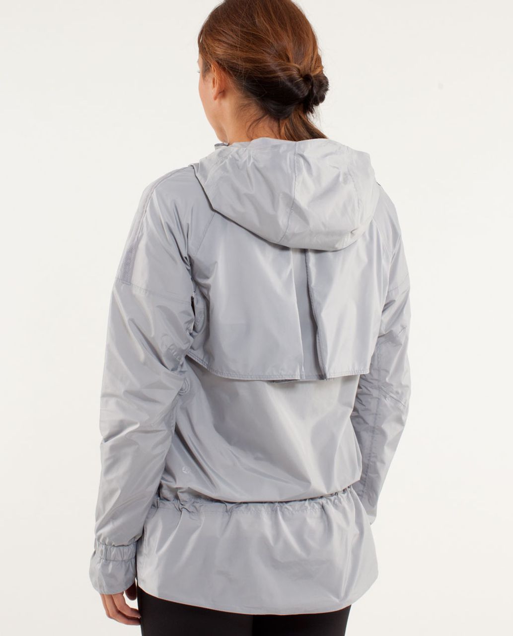 Lululemon Run: Make It Rain Jacket 