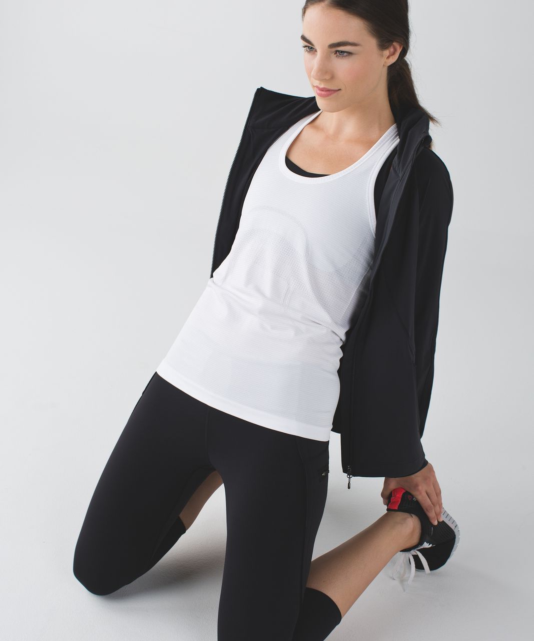 Lululemon Run Top Speed Cropped Black & White Print Cropped Pocket Leggings  8