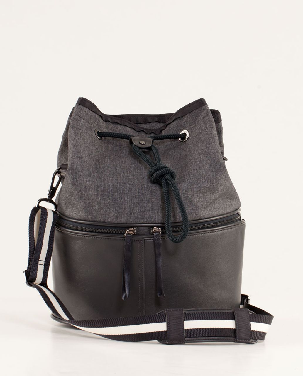 Lululemon Method Bag - Deep Coal / Polar Cream