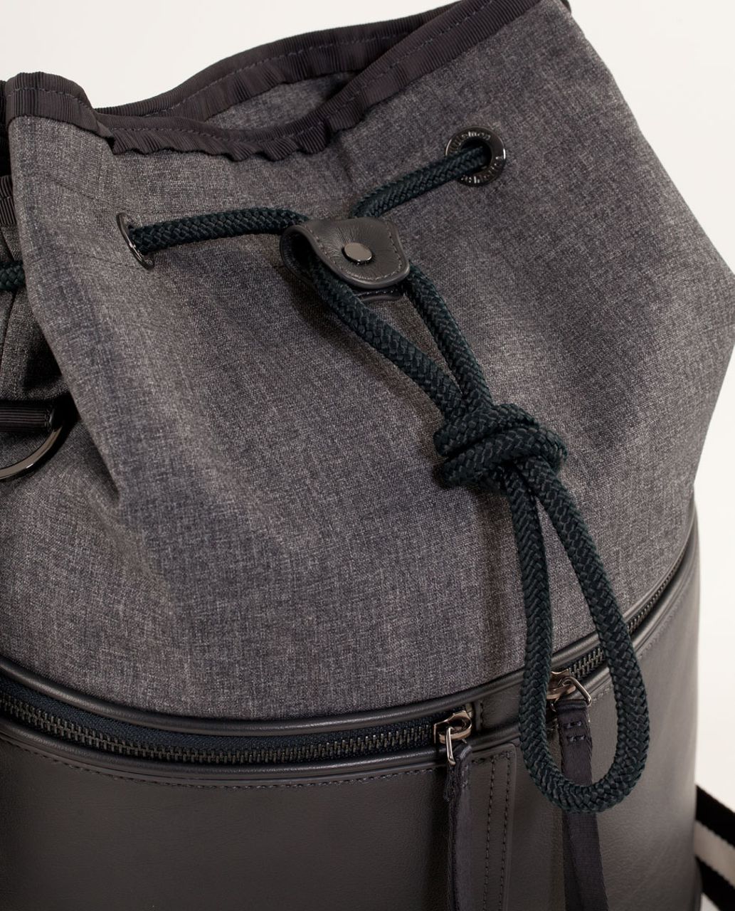 Lululemon Method Bag - Deep Coal / Polar Cream