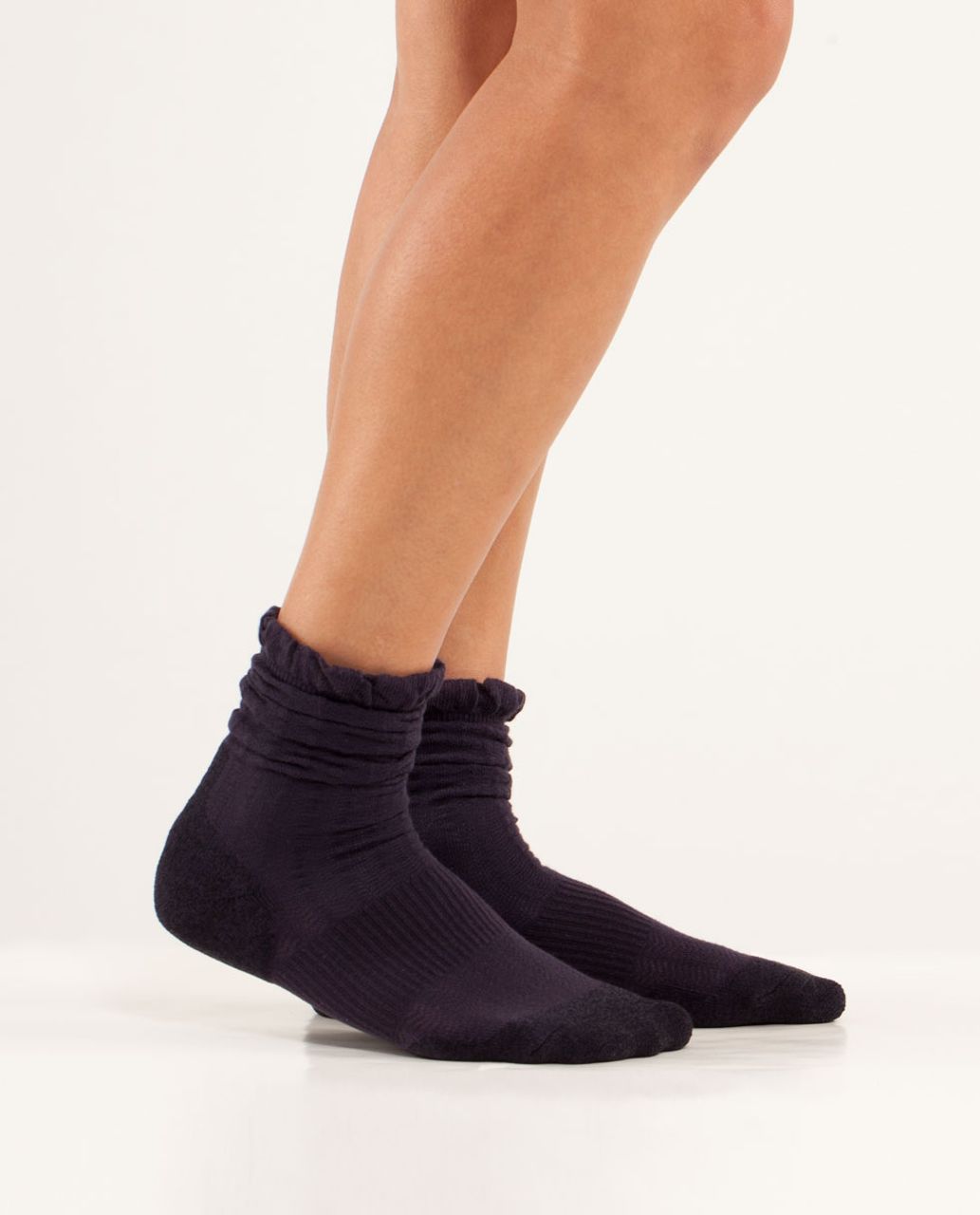 Lululemon The Method Sock - Black Swan - lulu fanatics