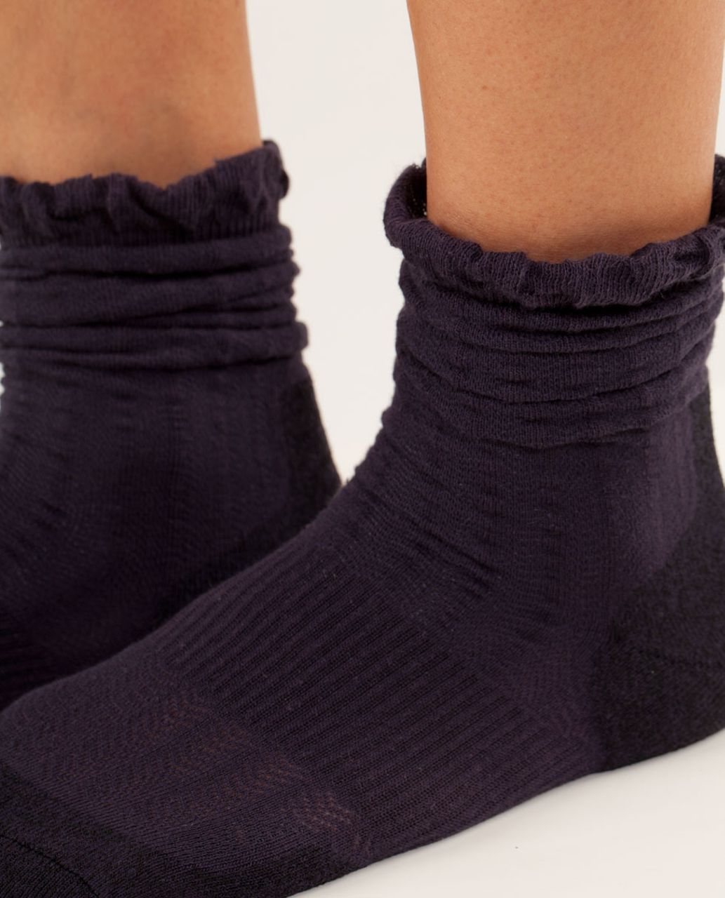 Lululemon The Method Sock - Black Swan