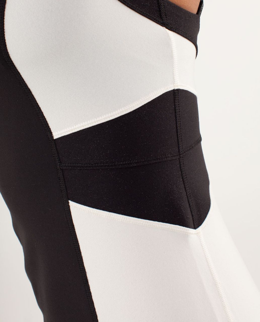 Lululemon Elongate Tank - Black / Polar Cream / Black