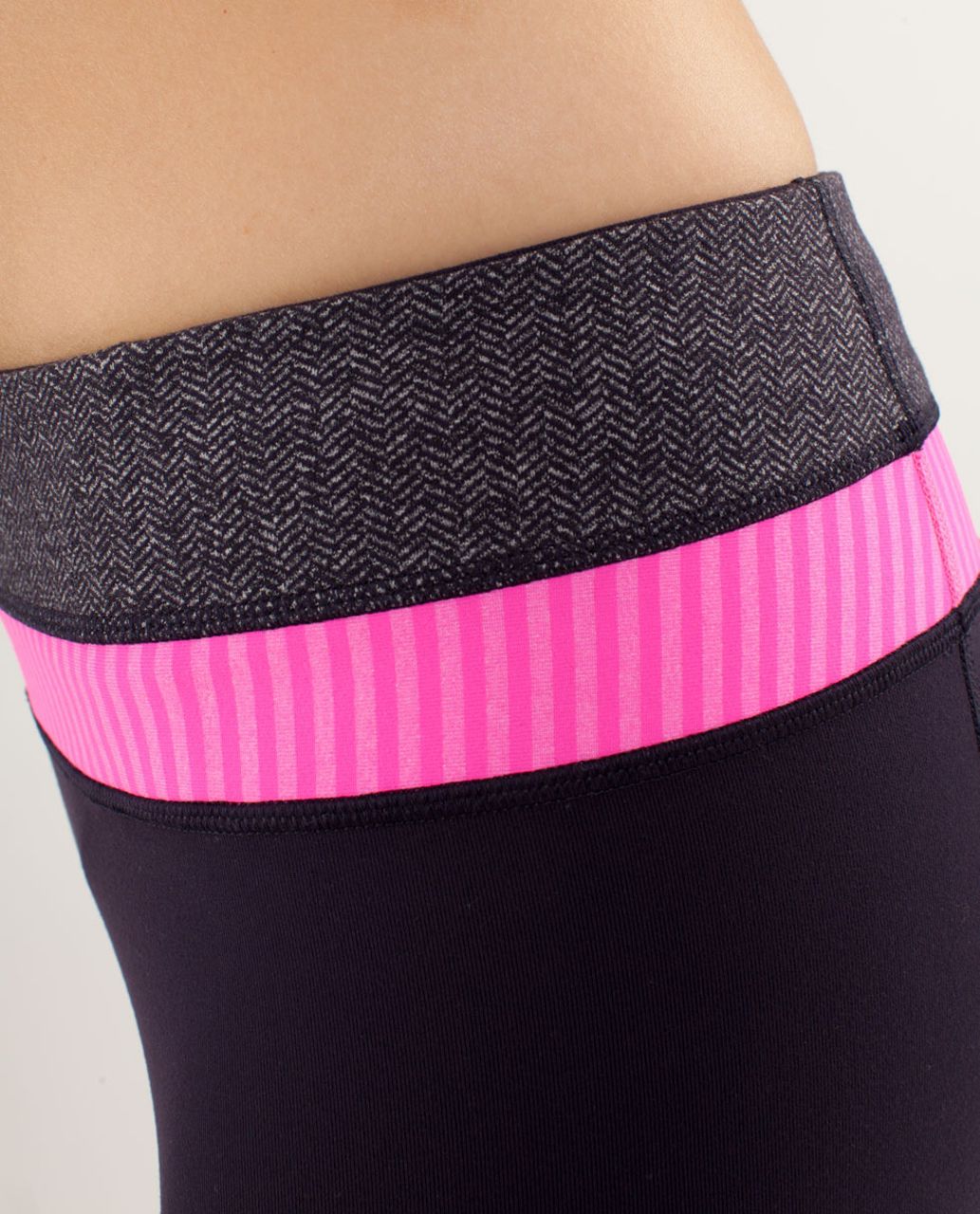 Lululemon Groove Pant *Slim (Regular) - Black Swan / Herringbone Black Swan / Slope Stripe Raspberry Glo Light