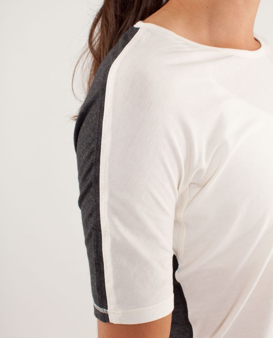 Lululemon Devotion Tee Short Sleeve - Polar Cream / Heathered Black