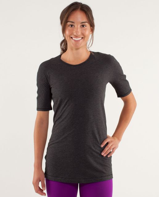 Lululemon Devotion Short Sleeve Tee - Arrow Chevron White Black / Heathered  Black - lulu fanatics