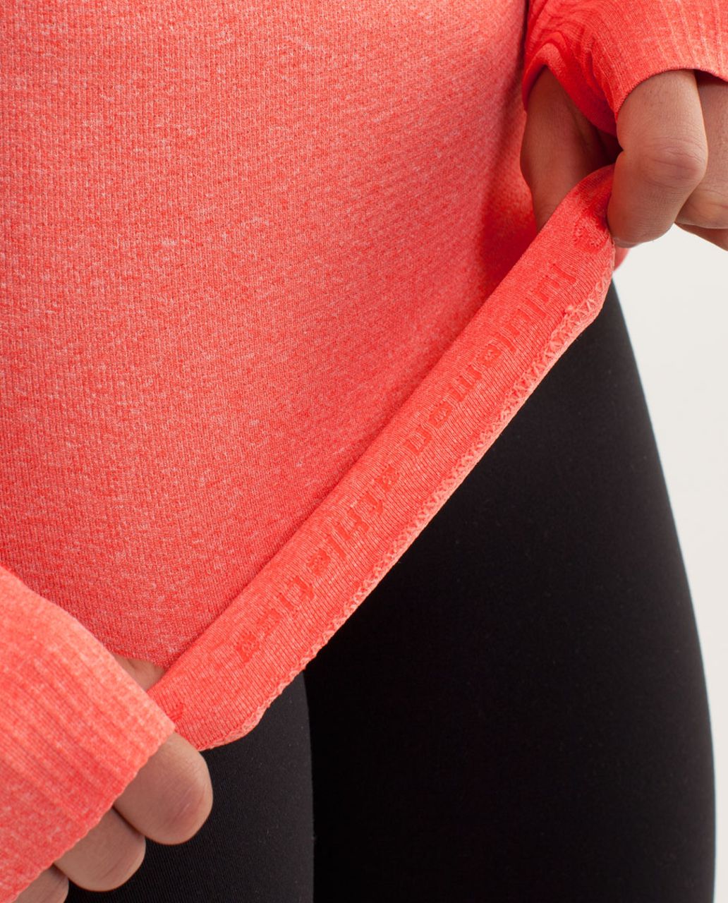 Lululemon Run:   Swiftly Turtleneck - Love Red