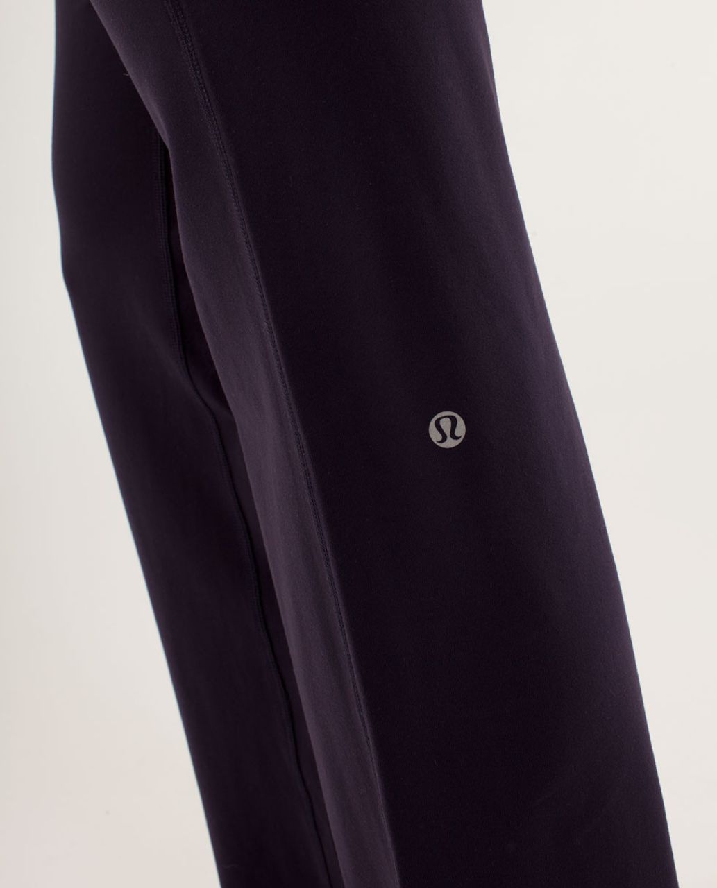 Lululemon Astro Pant (Regular) - Black Swan / Slope Stripe Raspberry Glo Light Heathered Raspberry Glo Light / Herringbon