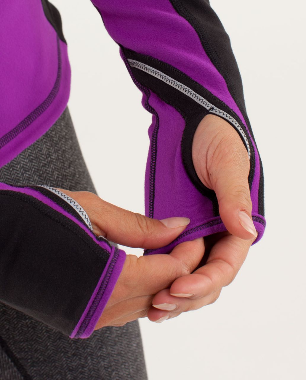 Lululemon Run:  U-Turn Pullover - Tender Violet / Black