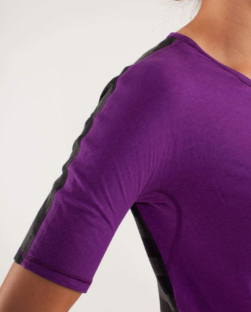 Lululemon Devotion Short Sleeve Tee - Tender Violet / Micro Macro Black Heathered Black