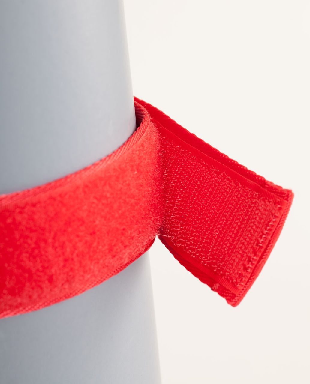 Lululemon No-Brainer Mat Strap - Love Red