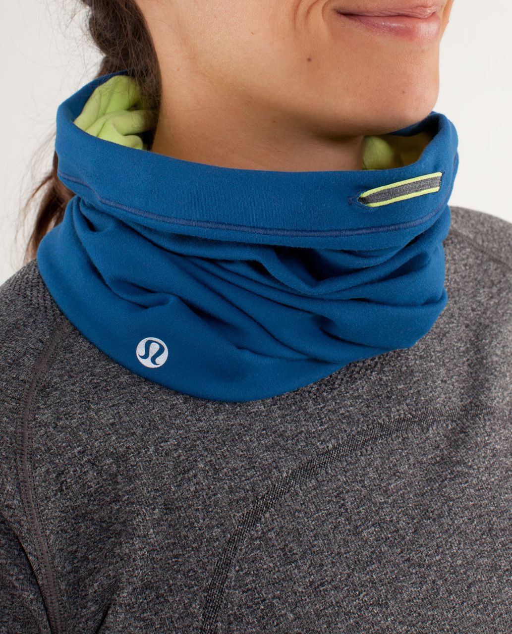 Lululemon Brisk Run Neck Warmer - Limitless Blue / Clarity Yellow