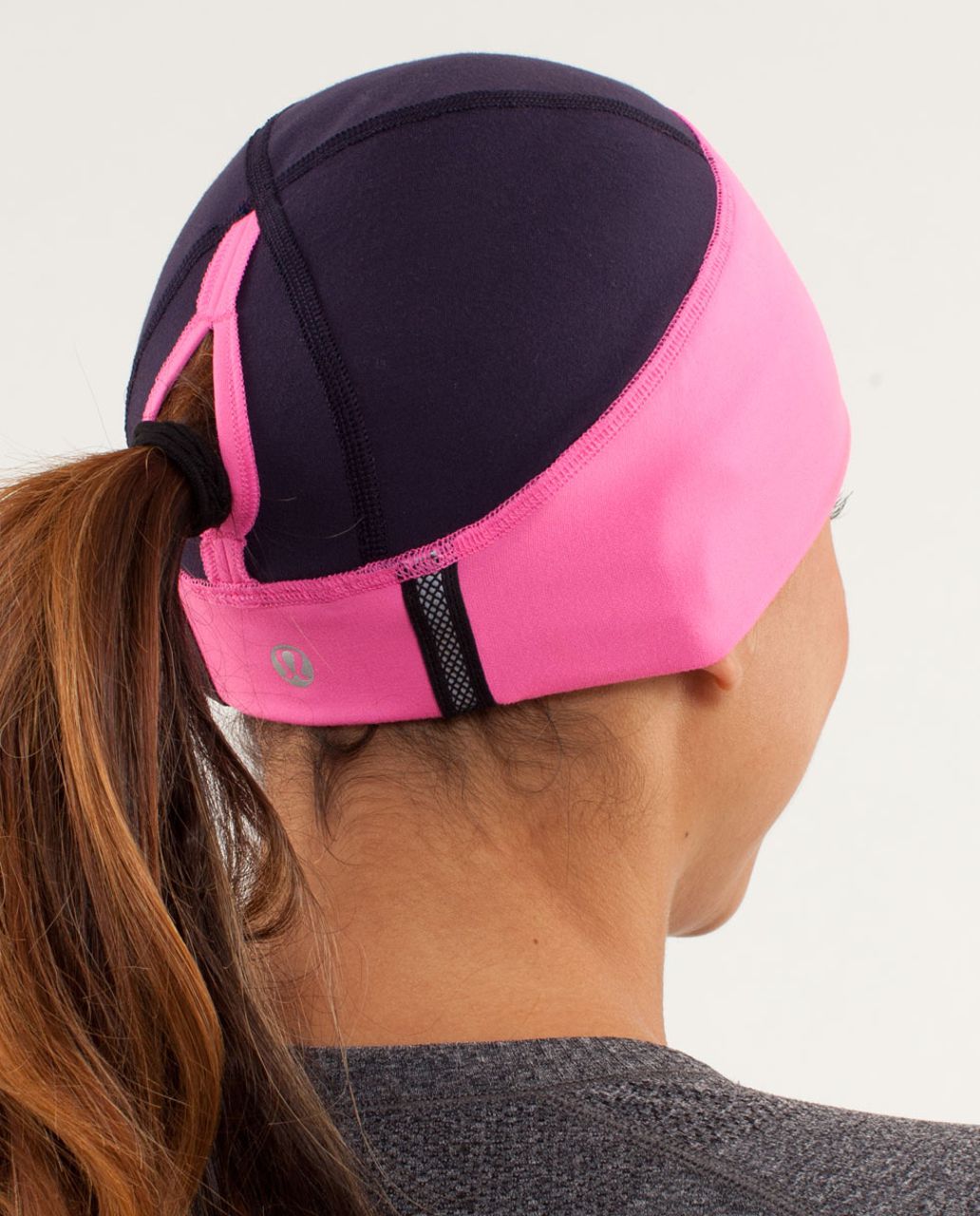 Lululemon Brisk Run Toque - Raspberry Glo Light / Black Swan