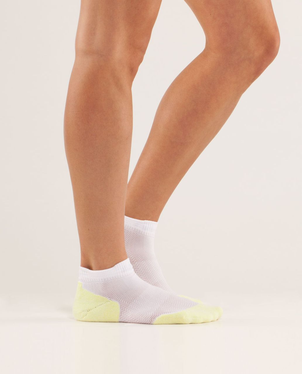 Lululemon Women's Ultimate Padded Run Sock - Clarity Yellow