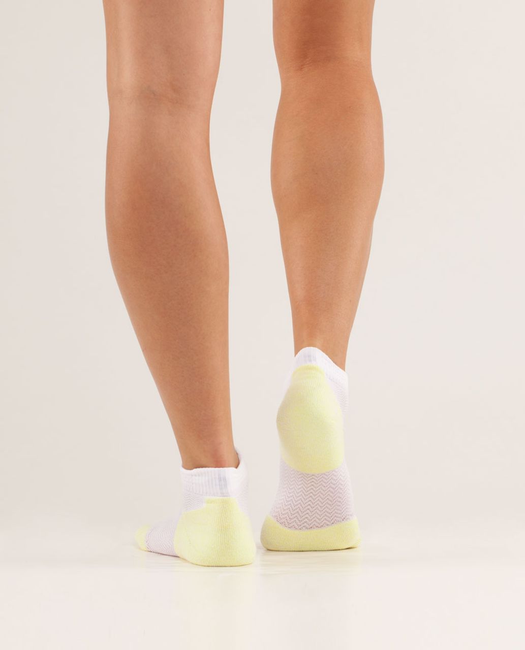 Lululemon Women's Ultimate Padded Run Sock - Clarity Yellow