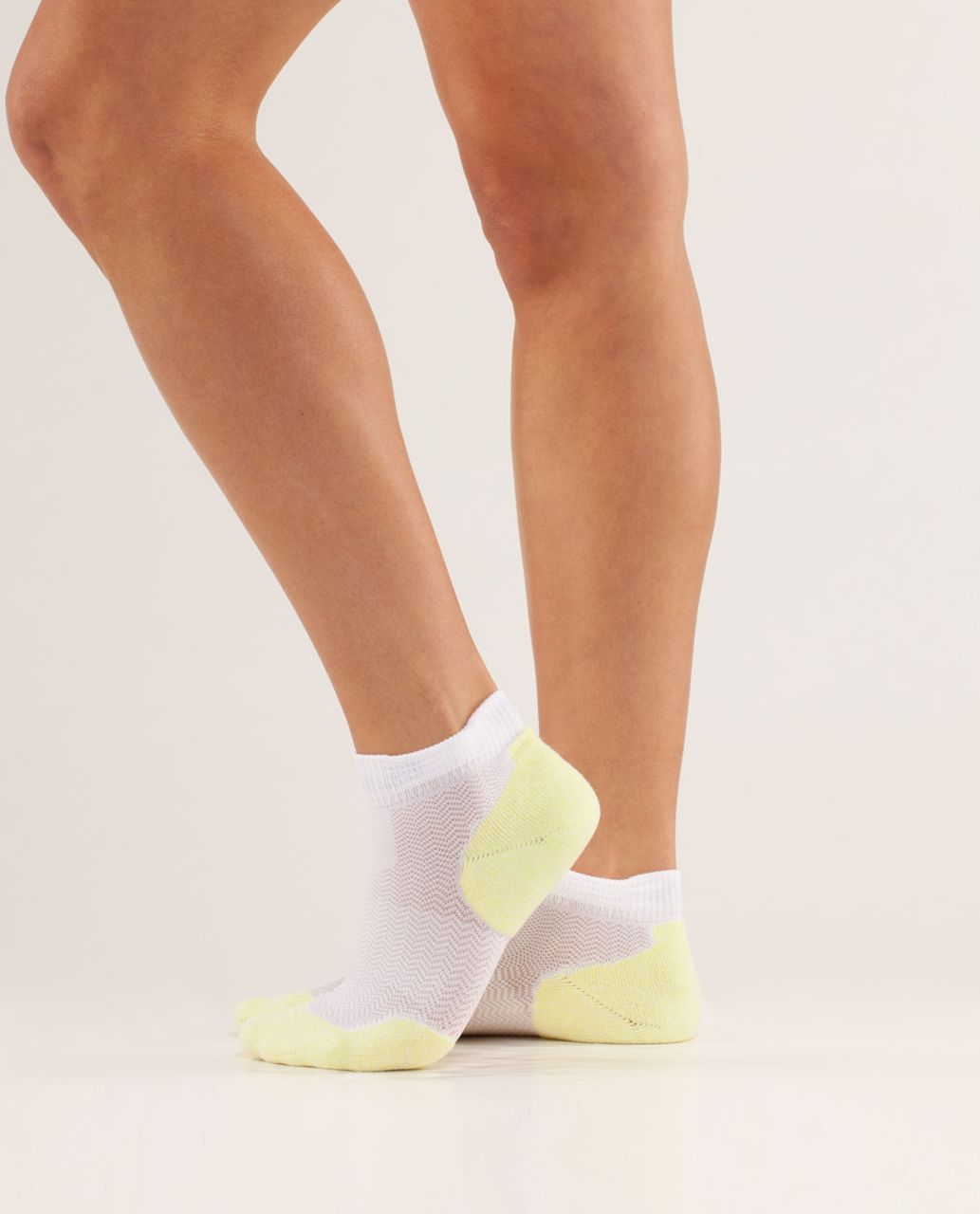 Lululemon Women's Ultimate Padded Run Sock - Clarity Yellow