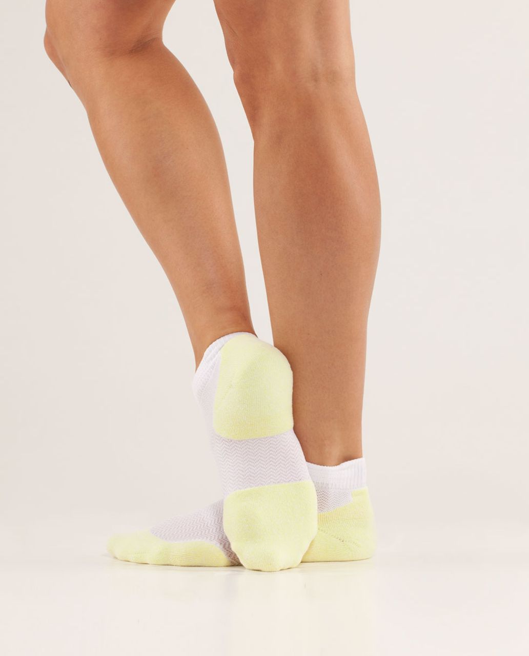 Lululemon Women's Ultimate Padded Run Sock - Clarity Yellow