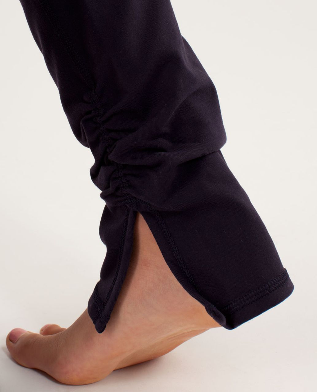 Lululemon Flip Up And Out Pant - Black Swan