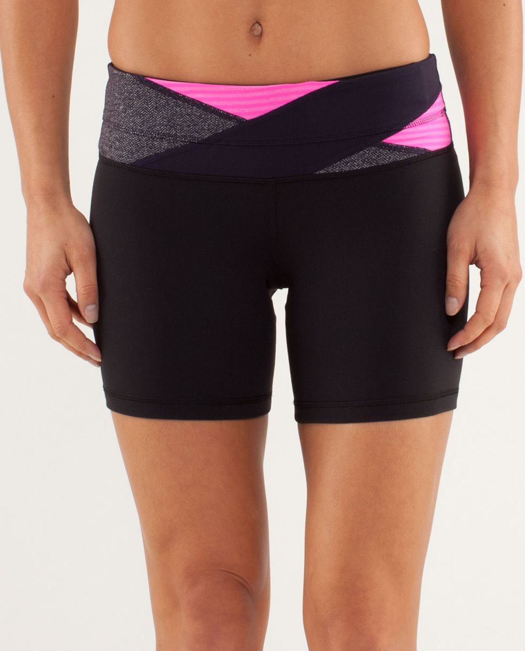 Lululemon Reverse Groove Short (Regular) - Black / Quilting Winter 6