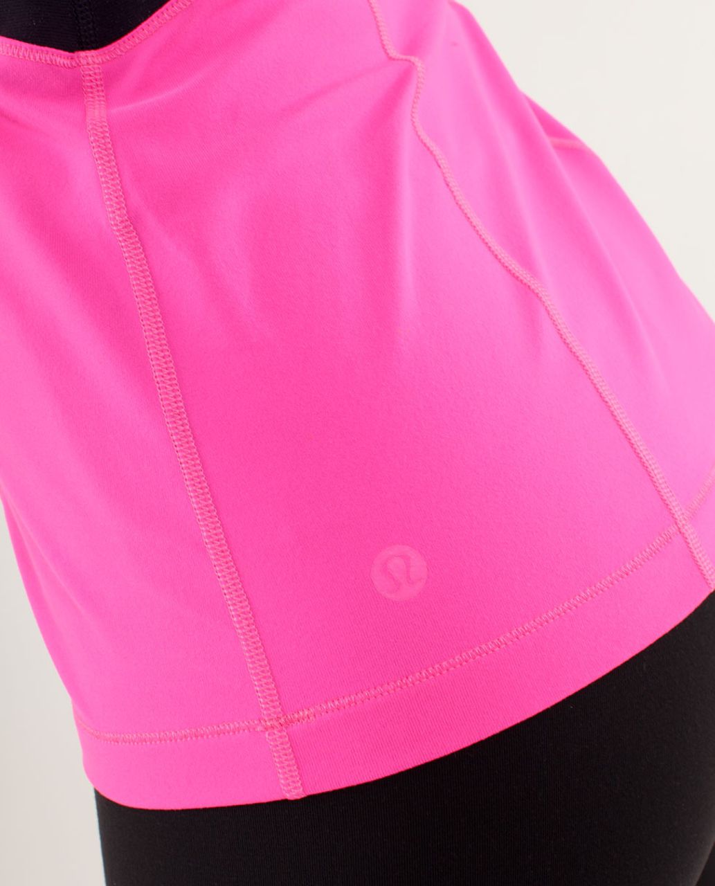 Lululemon Elongate Tank - Raspberry Glo Light