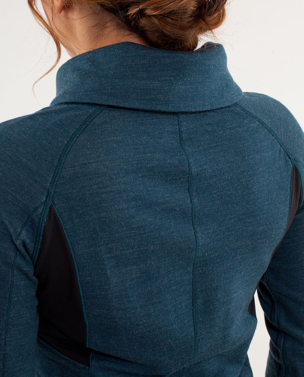 Lululemon Run:  Pitter Patter Pullover - Alberta Lake / Black