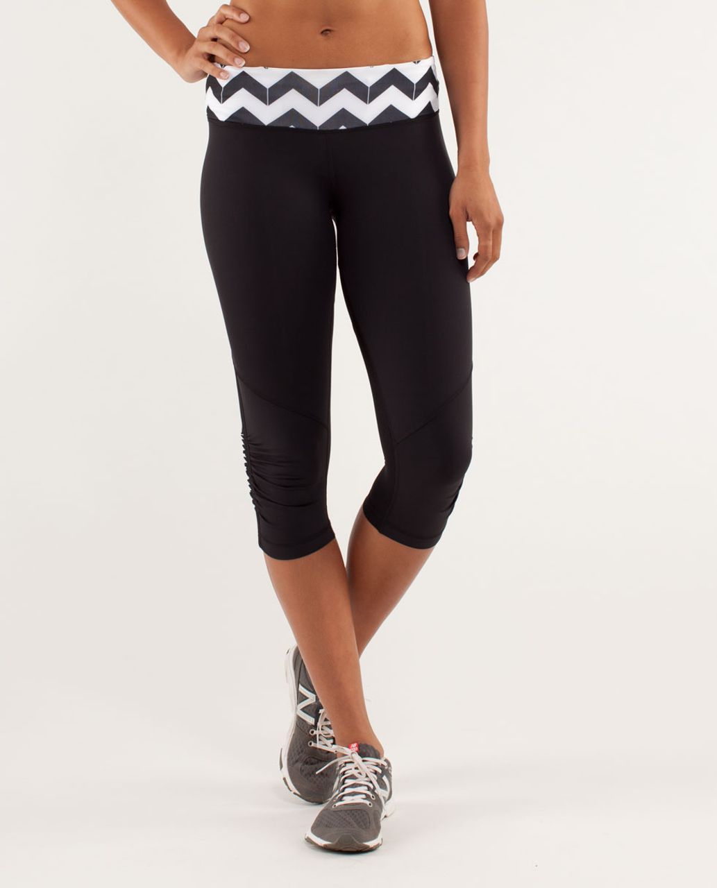 Lululemon Run: For Your Life Crop - Black / Arrow Chevron White