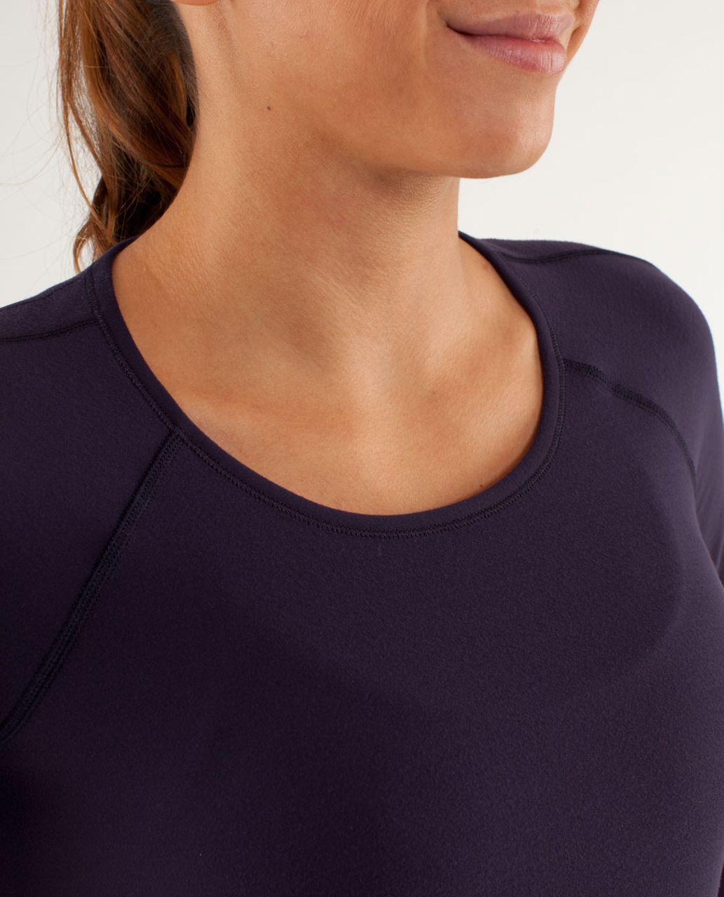 Lululemon Runder Under Long Sleeve - Black Swan / Raspberry Glo Light