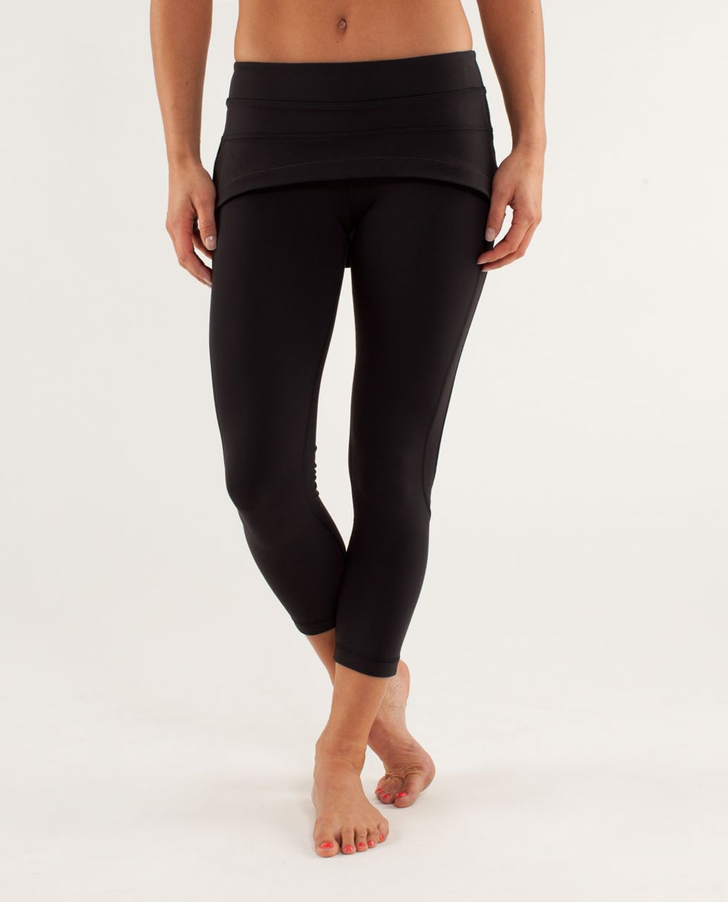 Lululemon Steadfast Crop - Black