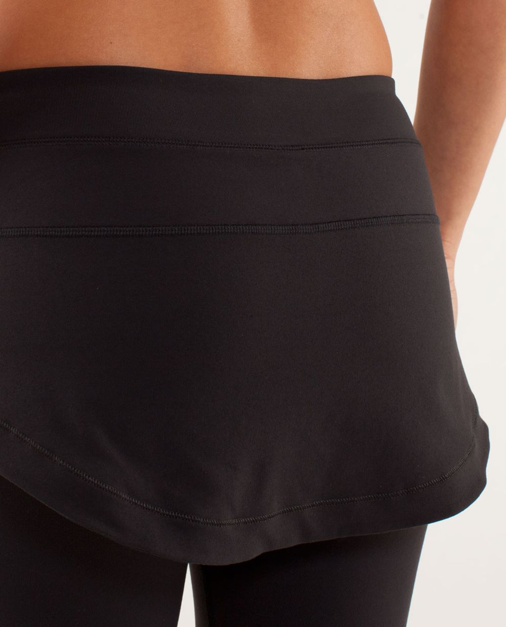 Lululemon Women's Size 4 Black Swan Steadfast Crop With Skirt Zip