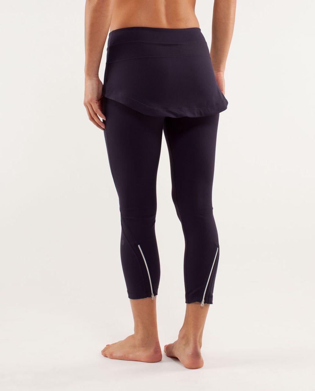 Lululemon Women's Size 4 Black Swan Steadfast Crop With Skirt Zip Legs  Leggings