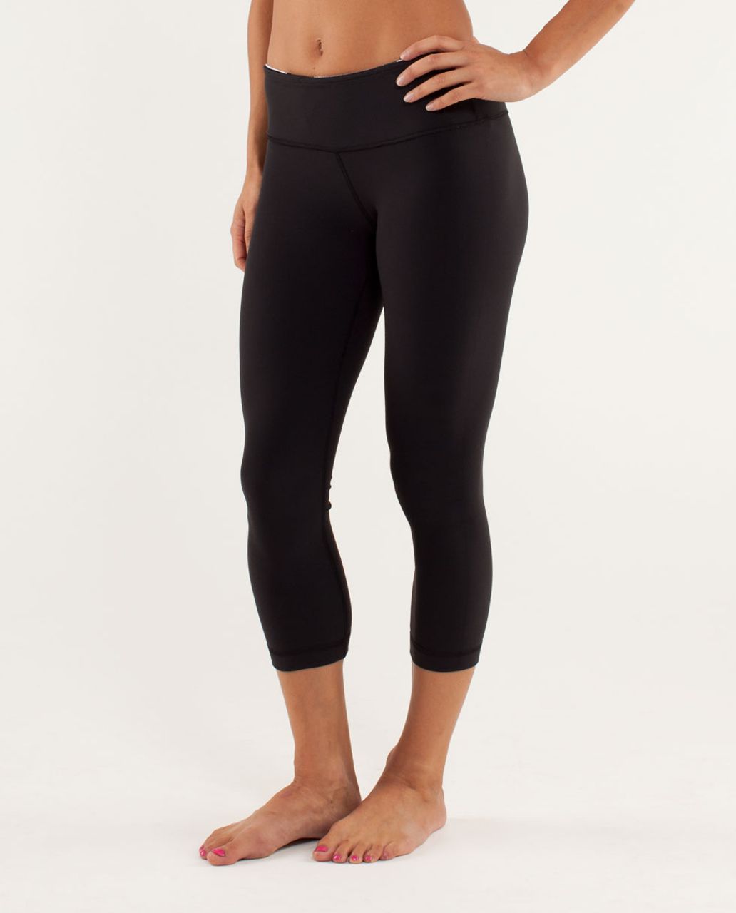 Lululemon Wunder Under Crop - Black /  Quilting Winter 14