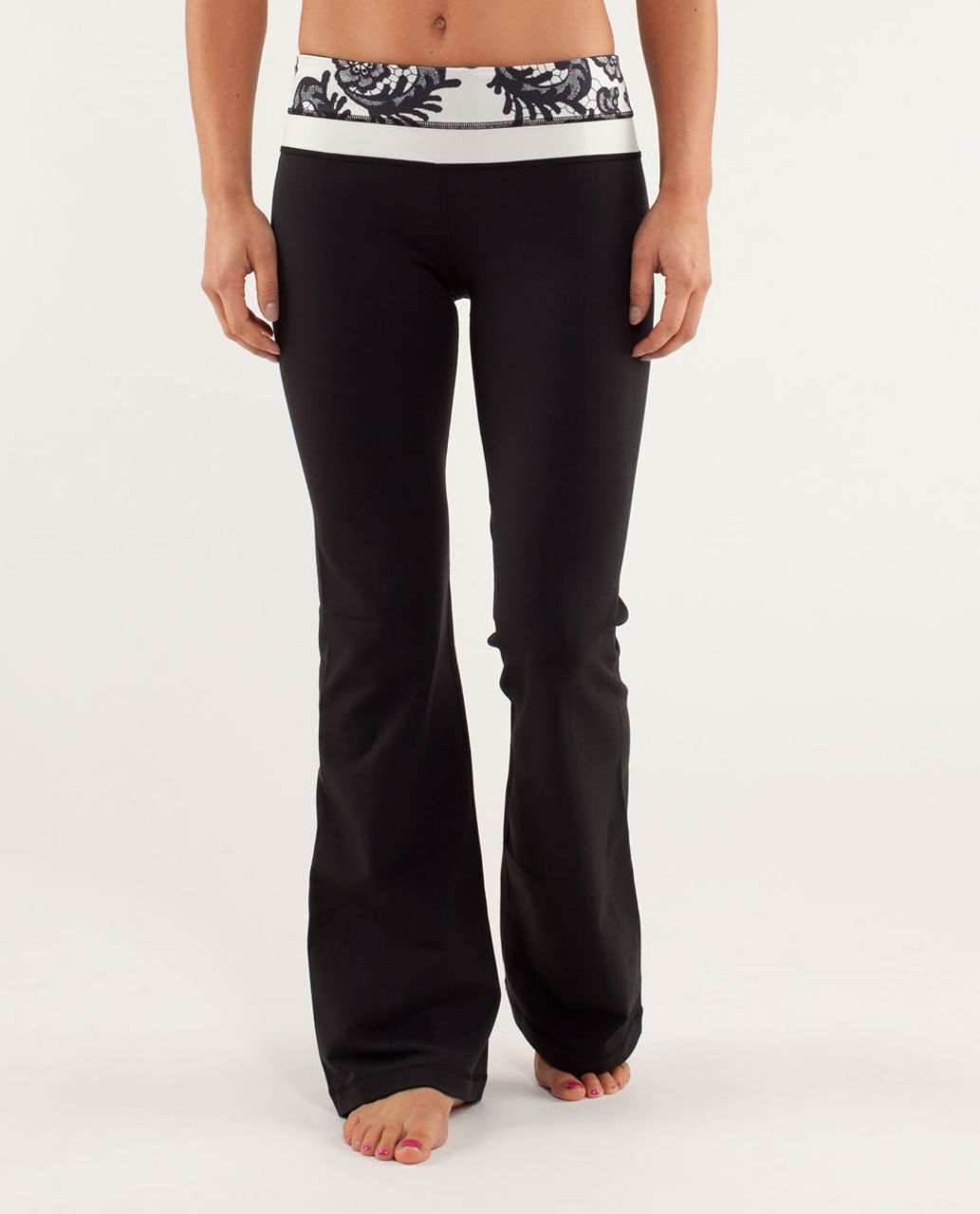 Lululemon Groove Pant *Slim (Regular) - Black / Laceoflage Polar Cream Black / Polar Cream