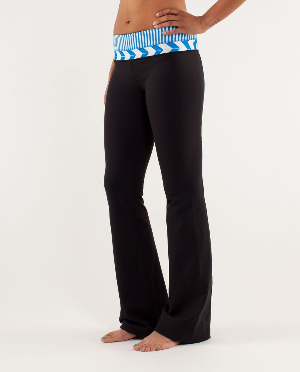 Lululemon Groove Pant *Slim (Tall) - Black / Classic Stripe Polar Cream  Beaming Blue / Arrow Chevron Heathered Polar Cream Blu - lulu fanatics