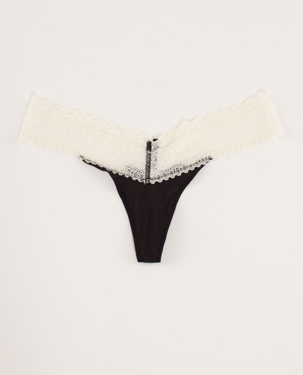 LACE THONGS CREAM