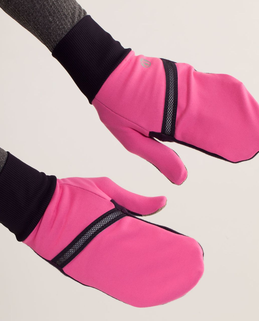 Lululemon Brisk Run Mittens - Raspberry Glo Light / Black Swan