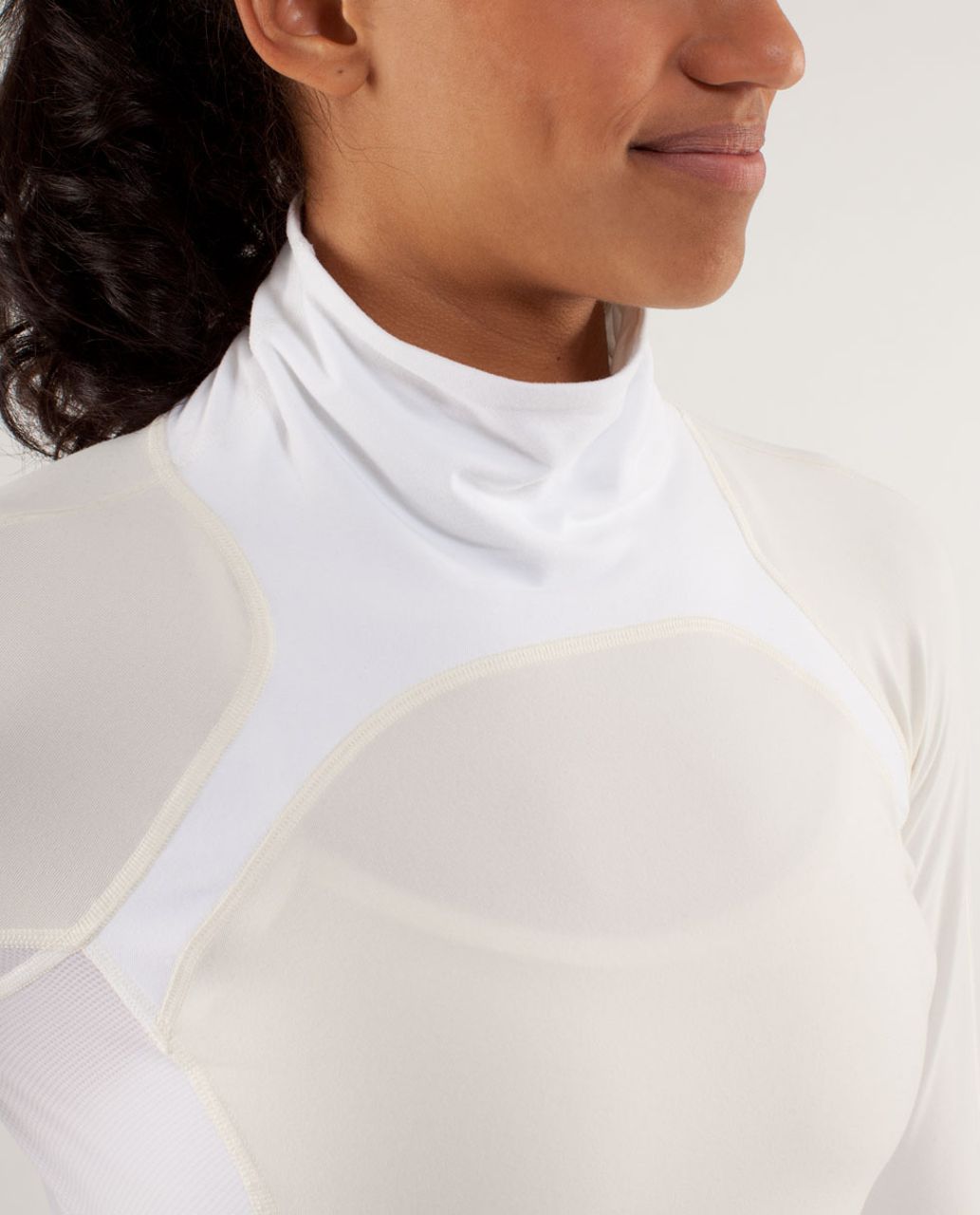 Lululemon Run:  Speedy Turtleneck - Polar Cream / White