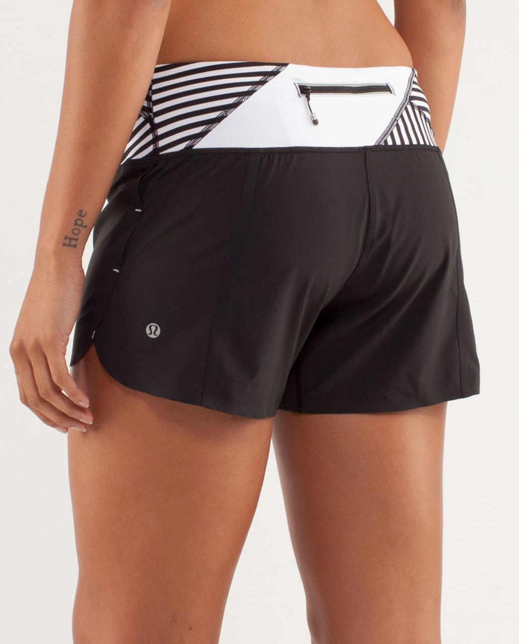 Lululemon Groovy Run Short *Bonded - Black / Quilting Winter 31